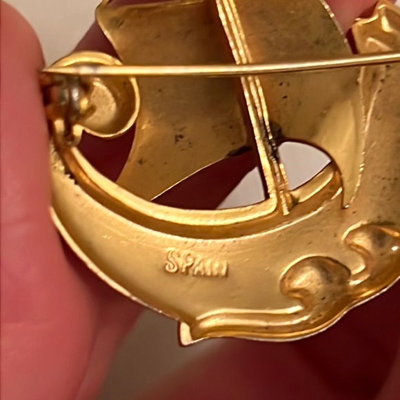 Vtg Damascene style dragon ship, brooch, pin in gold tone Spanish Galleon EUC - Picture 6 of 7